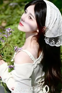 Em Còn Muốn Gì Nữa?